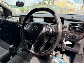 /photos/12163/11d6d417-5f65-4a33-811b-912a0f6b6323_i320x240.jpg