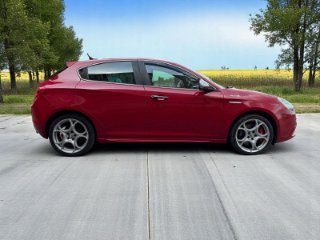 /photos/12163/2bd82806-7f8a-423c-81f9-c463d8b36865_i320x240.jpg