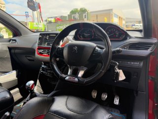/photos/12163/437840cc-daf3-462b-8e74-38535afba97f_i320x240.jpg