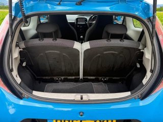 /photos/12163/45e3d521-86f2-436d-8c14-a1326ca23cff_i320x240.jpg