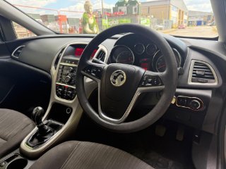 /photos/12163/6671f216-dda5-4d13-858c-daa1e750b705_i320x240.jpg