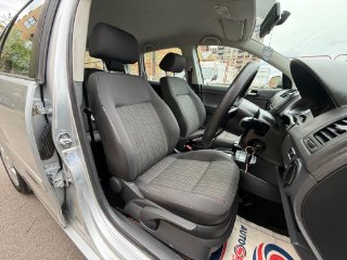 /photos/12163/6de68e9b-dc4b-4df6-84c6-fc07afde74d0_i320x240.jpg