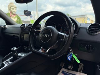 /photos/12163/8b6059ed-8d20-4701-82cb-ab836e1057fb_i320x240.jpg