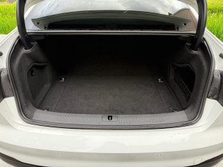 /photos/12163/a97ffff0-5e3f-477f-bf56-bdac5c53221a_i320x240.jpg