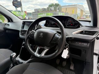 /photos/12163/ae2a968e-7073-48bc-a9f6-11063e285a69_i320x240.jpg