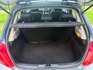 /photos/12163/c9d168ae-a46f-4f76-9af6-a0e0dc157d5c_i320x240.jpg